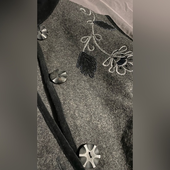 Cedar Canyon Wool Blend vest sz M Embroidered & beaded - Picture 2 of 7